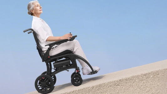 Wichtige Hinweise beim Schieben eines Rollstuhls bergauf und bergab